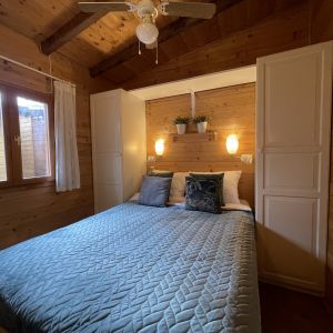 Grote slaapkamer/Erste Schlafzimmer